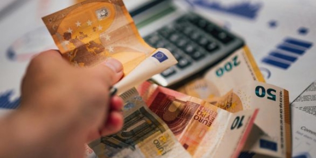 Kleinere MKB-bedrijven snel door financiële reserves heen